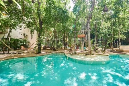 Calle 16 sur /Calle 3 y 5 Pte. , Mza 31, Región 15, Tulum, Q. Roo , Condominio Etnica Lote 01, Tulum, Quintana Roo 77780, Mexico