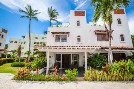 Paseo de los Cocoteros 54, Bahía De Banderas, Nayarit 63732, Mexico