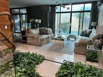 Monterrey, ヌエボ・レオン 64987, メキシコ