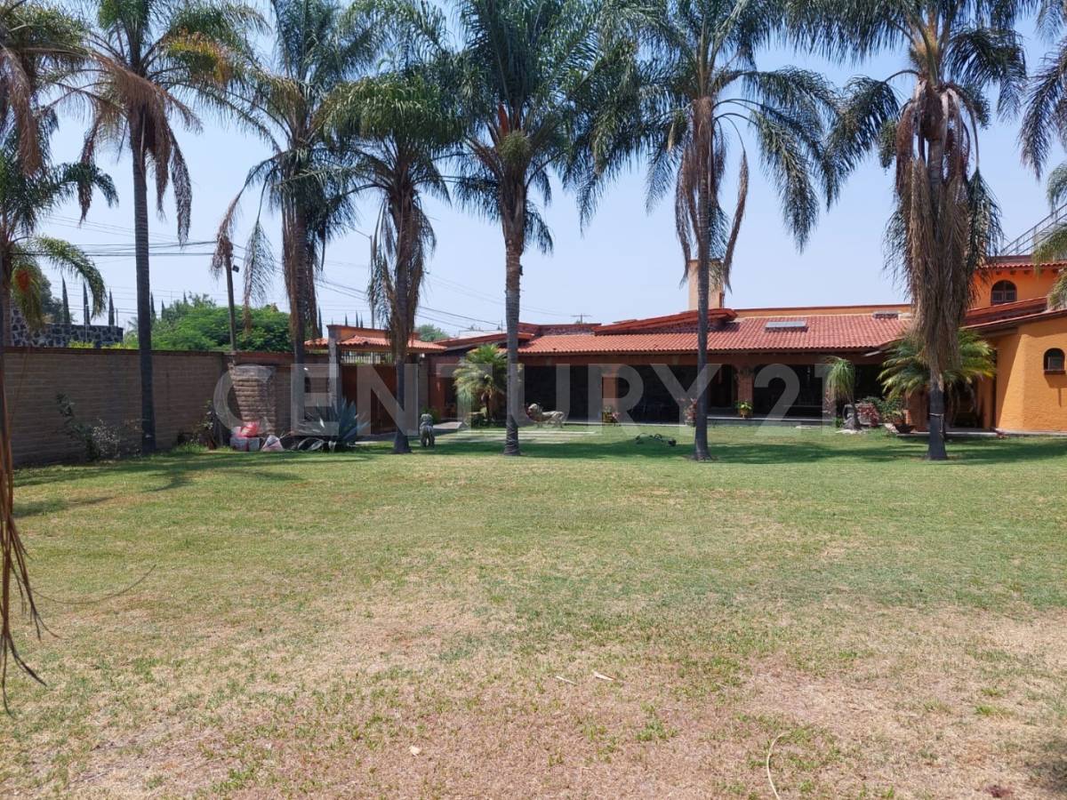 Paseo de los Nogales 1917, Atlixco, Пуэбла 74294, Мексика