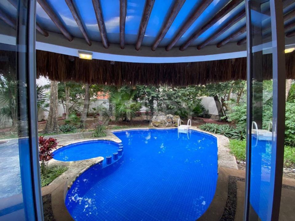 av  xpuhil , Cancún/Benito Juárez, Quintana Roo 77505, México