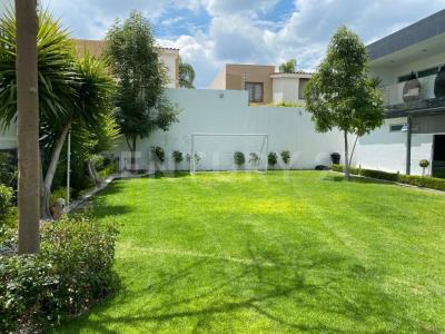 LAGO PATZCUARO 801, Querétaro, Querétaro 76230, Mexico