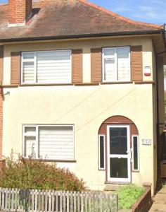 330, Lansbury Drive, HAYES, United Kingdom