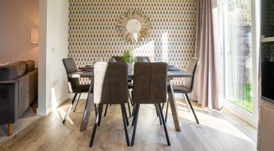 32, New Home, United Kingdom