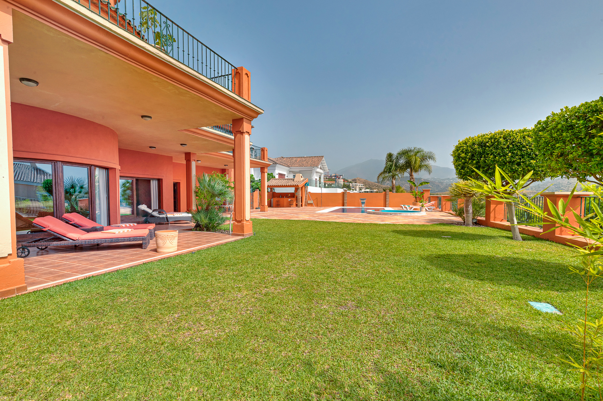 0/1, 220, Spain, Other, Гибралтар