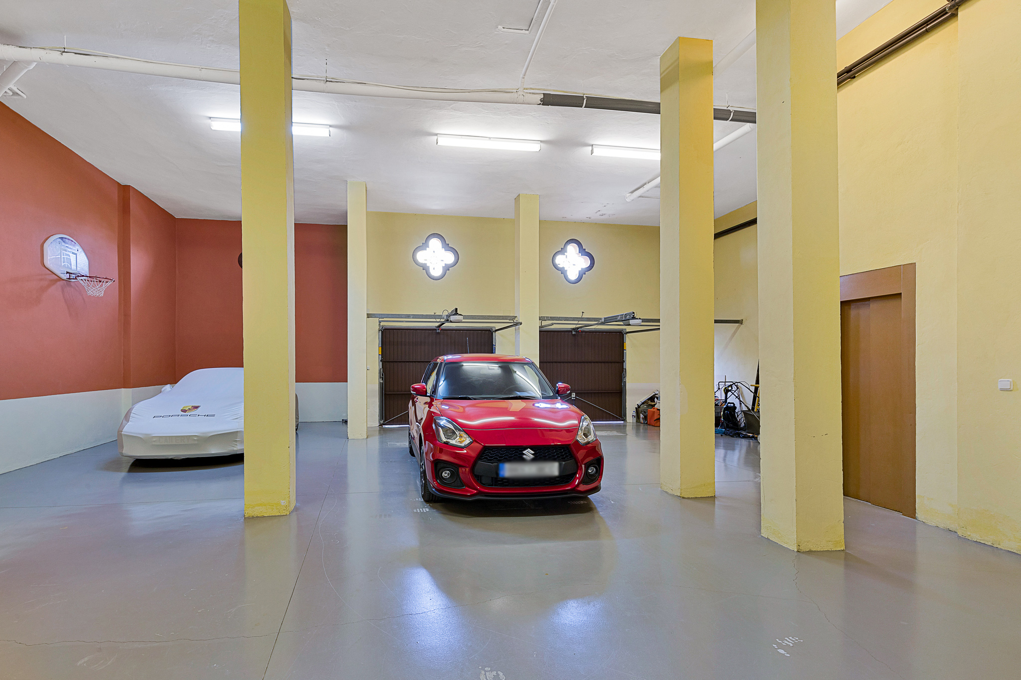 0/1, 220, Spain, Other, Гибралтар