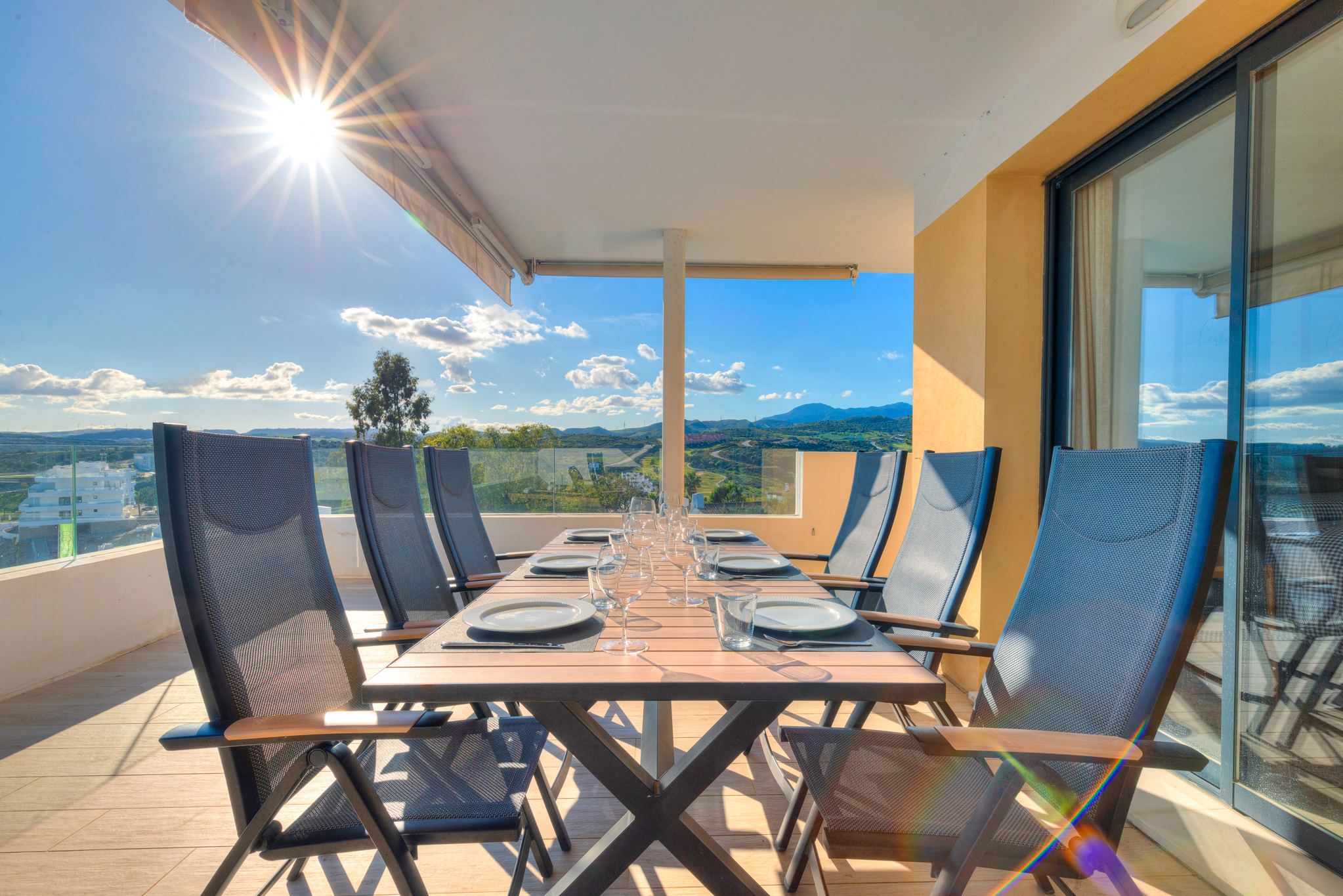 0/1, 220, Spain, Other, ジブラルタル