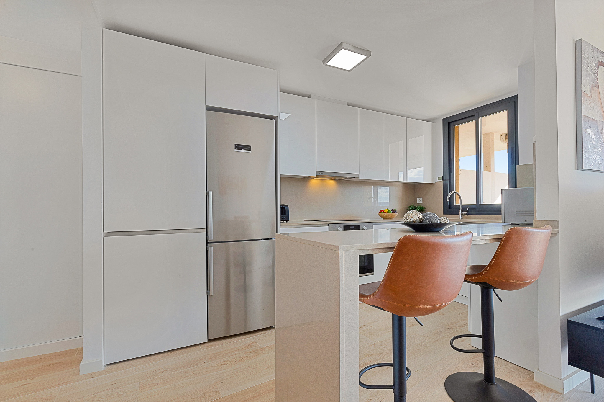 0/1, 220, Spain, Other, ジブラルタル