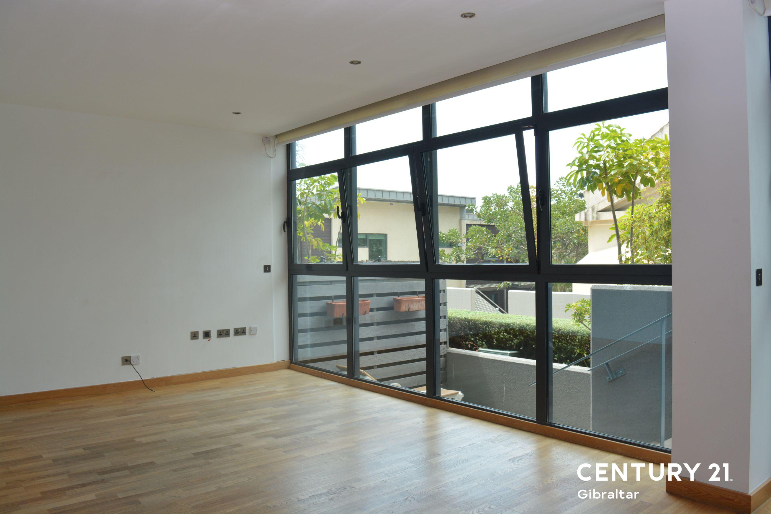 0/1, 220, The Anchorage, South District, Gibraltar