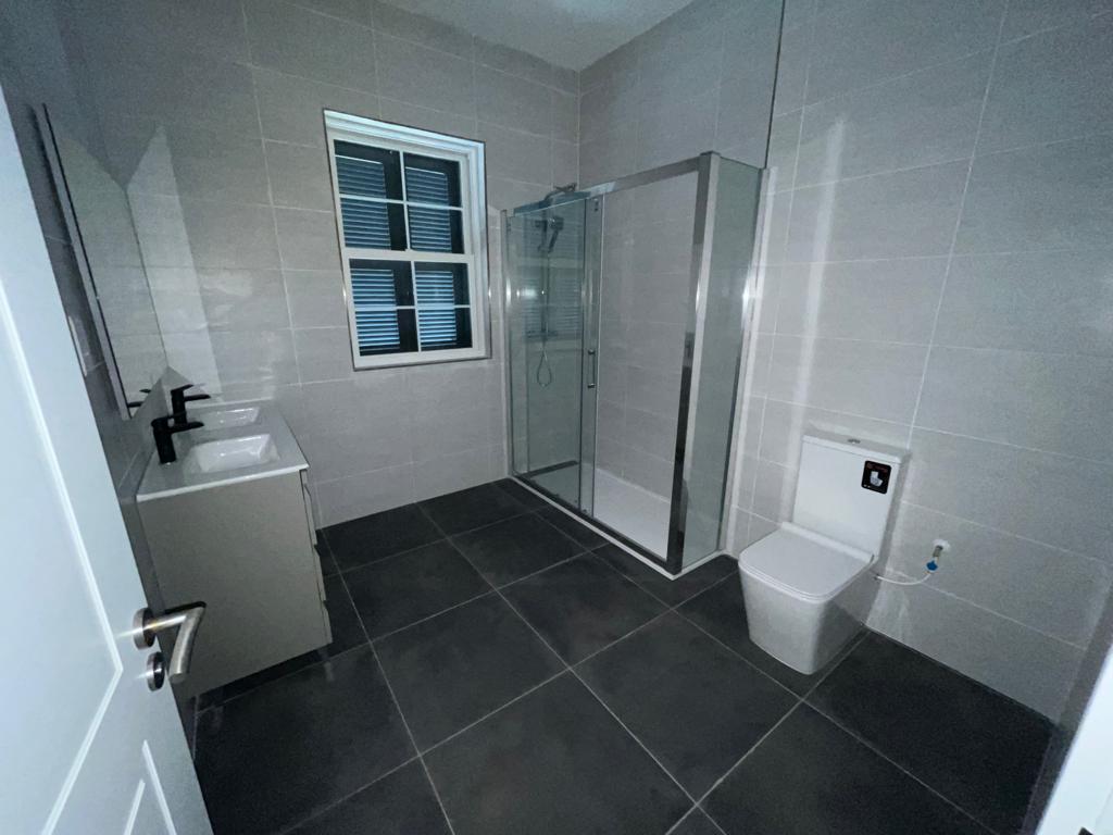 0/1, 220, Upper Town, Upper Town, Гибралтар