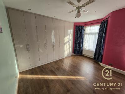 45, Salisbury Avenue, BARKING, 英国