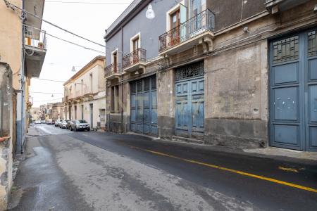 Via Lorenzo Maddem, Acireale, Sicilia 95024, Italy