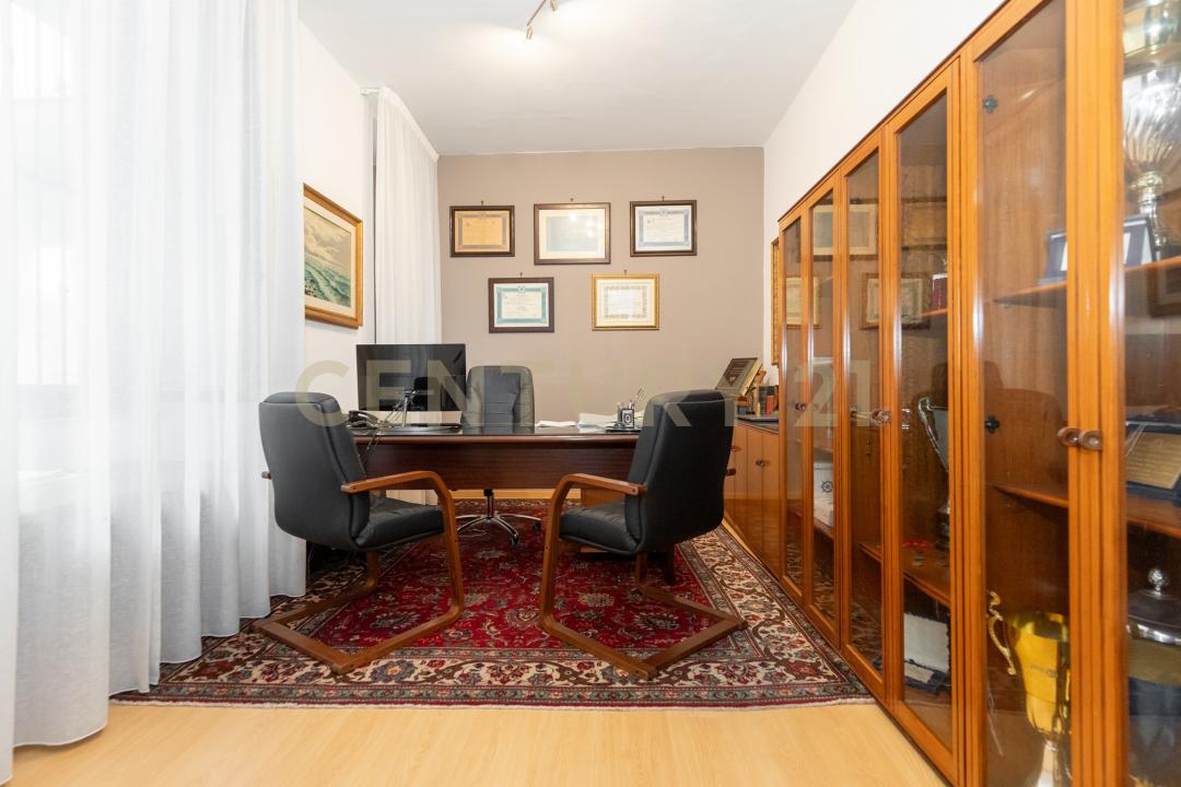 Via Caltanissetta, Catania, Sicilia 95100, Italia