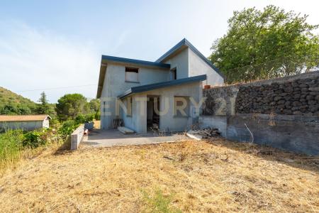 Via Dietro Serra, Viagrande, Sicilia 95029, Italie