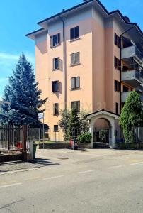 Via Gattinoni, Vanzago, Lombardia 20010, Italie