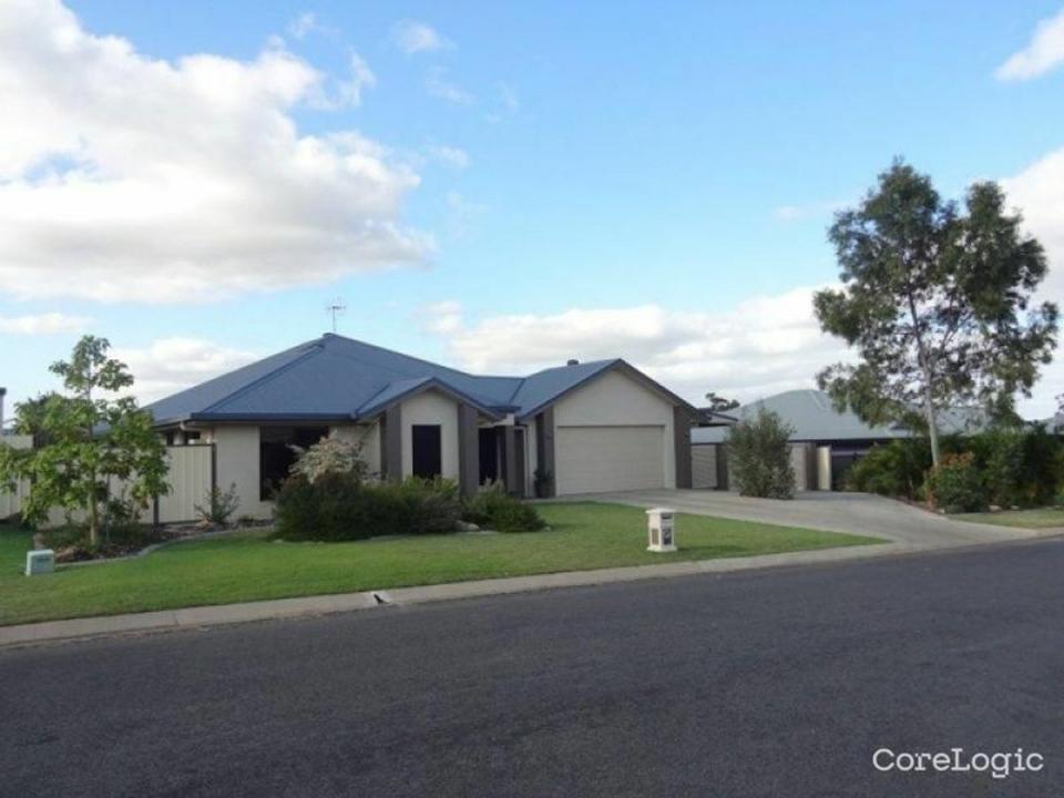 21 Macpherson St, Moranbah, QLD 4744, Australia