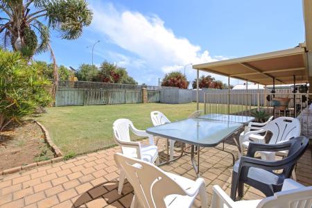 24 Caffra Close, Warnbro, WA 6169, Austrália