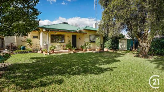 1 Little Queen Street, Forbes, NSW 2871, Australia