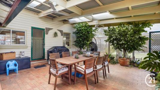 1 Little Queen Street, Forbes, NSW 2871, Australia