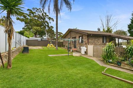 6 Oldfield Place, Menai, NSW 2234, Australia