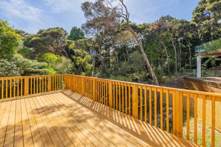 27 John Court Street, Birkenhead, Auckland 0626, New Zealand