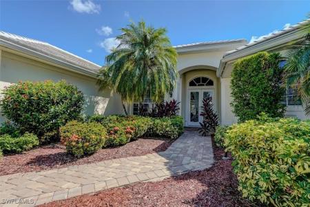 5613 Harbour Circle, Cape Coral, Floryda 33914, USA
