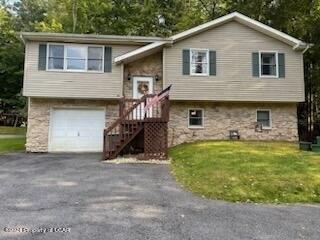 113 Beaver Slide Drive, Drums, Pennsylvania 18222, USA