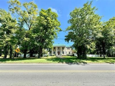 103 S Bluff Avenue, Tahlequah, Oklahoma 74464