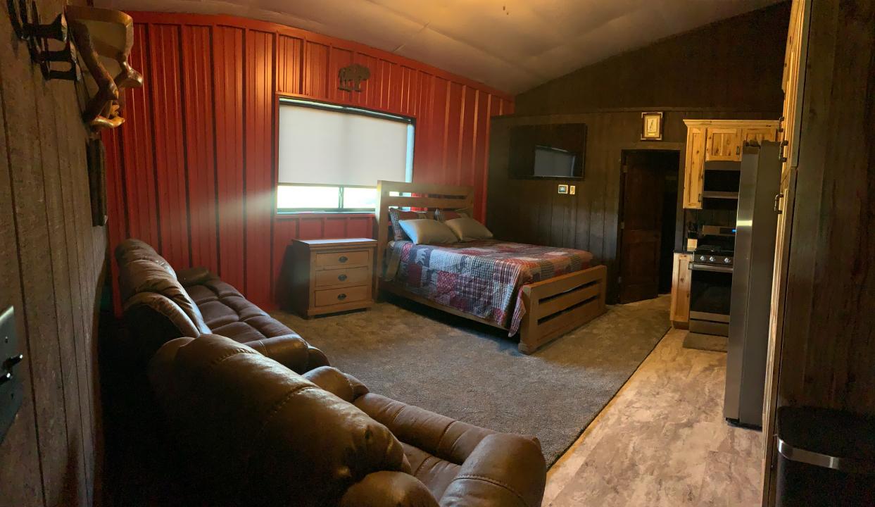 27807 Aeronaut Lane, Hot Springs, South Dakota 57747, USA