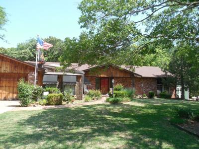 5324 W. Country Club, Stillwater, Oklahoma 74074, USA