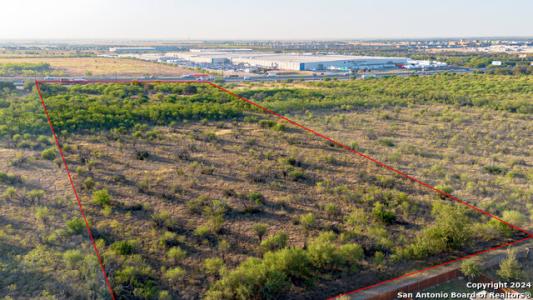 4261 N Interstate 35, New Braunfels, Texas 78130