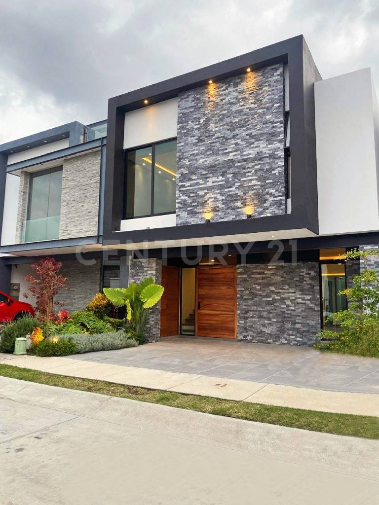 Av. Federalistas 1760 - 159,  Coto C, Zapopan, Jalisco 45132, Mexico