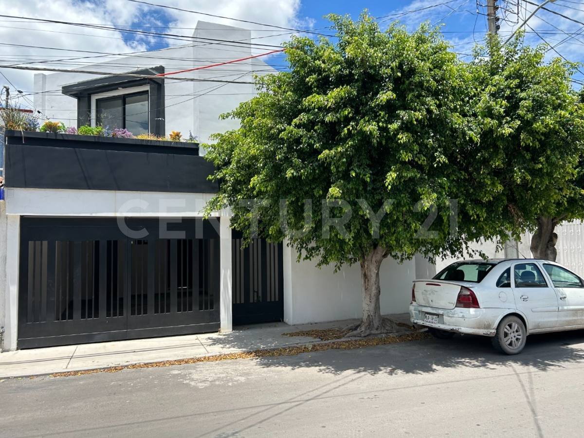 Uruguay 10, Querétaro, Querétaro 76190, Mexico