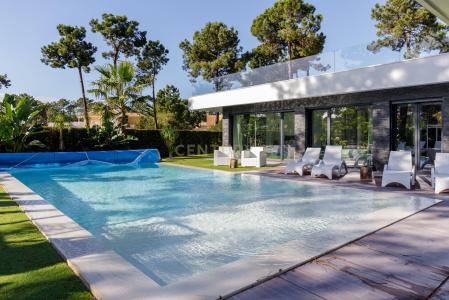 Almada, Setubal 2820-569, Portugal