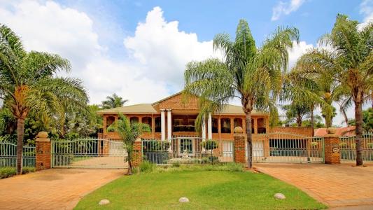 Hartbeespoort, North West, South Africa