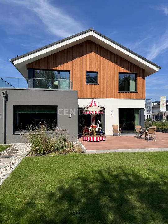 Traunreut, Bayern 83301, Germania