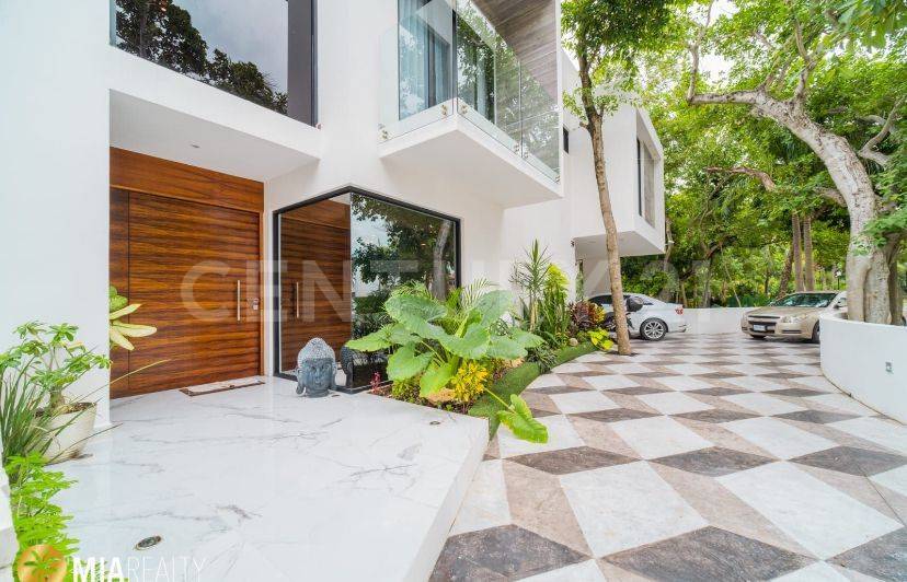 Paseo Xaman Ha 1, Solidaridad / Riviera Maya, Quintana Roo 77710, Mexico