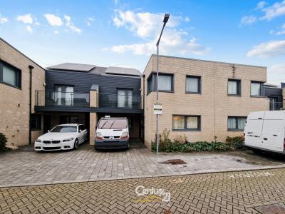 61, Lawes Way, BARKING, United Kingdom