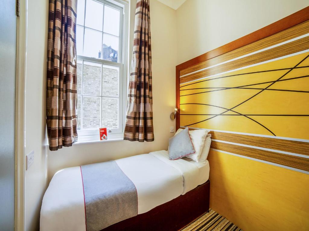 104, Warwick Way, London, United Kingdom