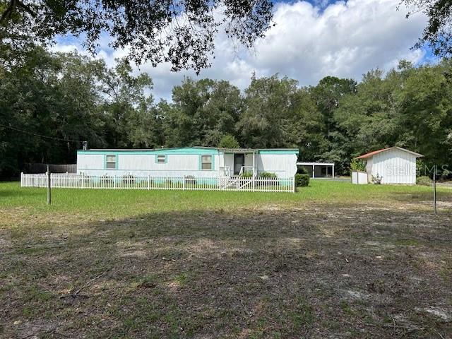 8232 Swan Lake Rd, Melrose, Florida 32666