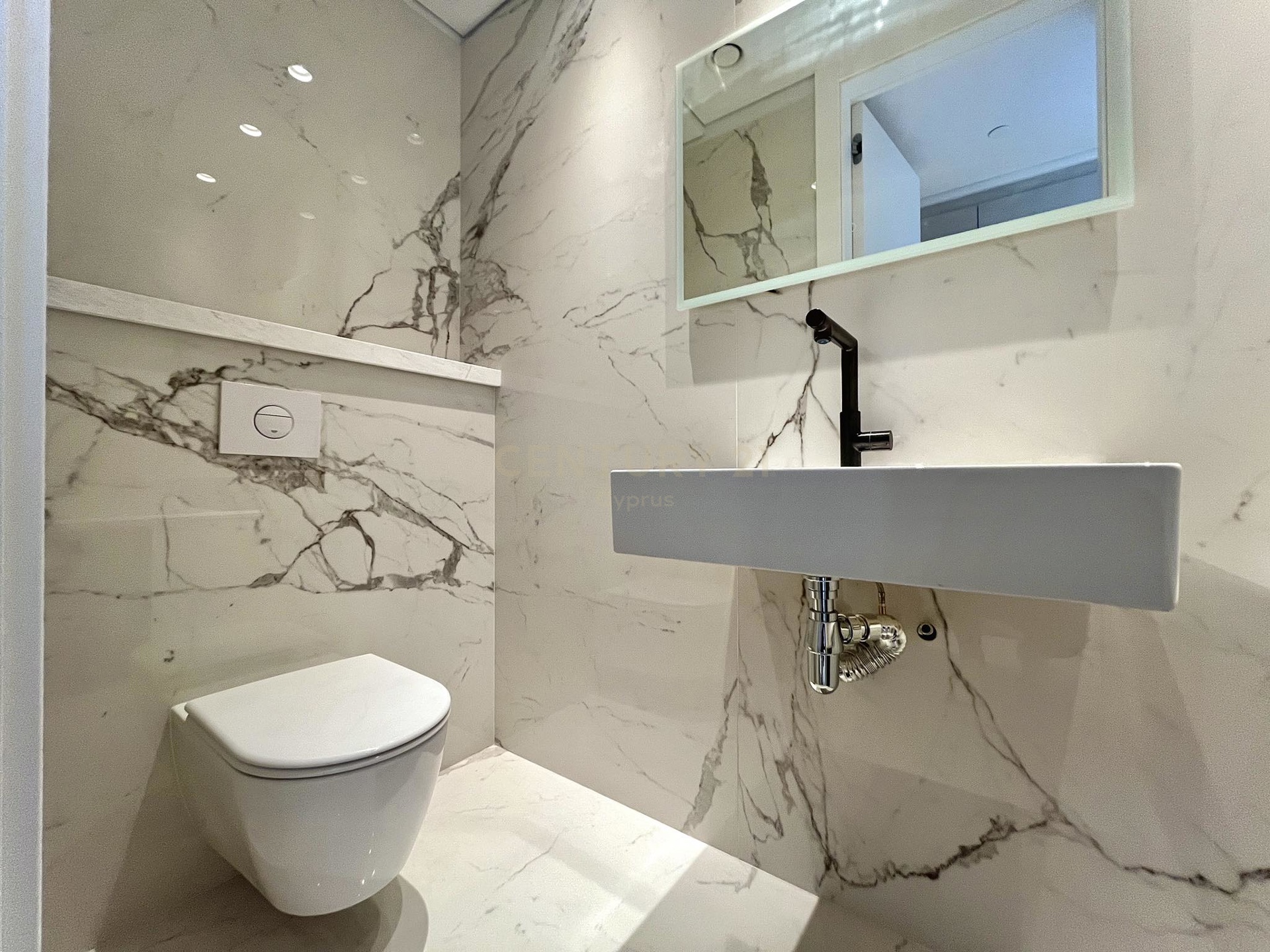 Agios Tychonas, Chypre