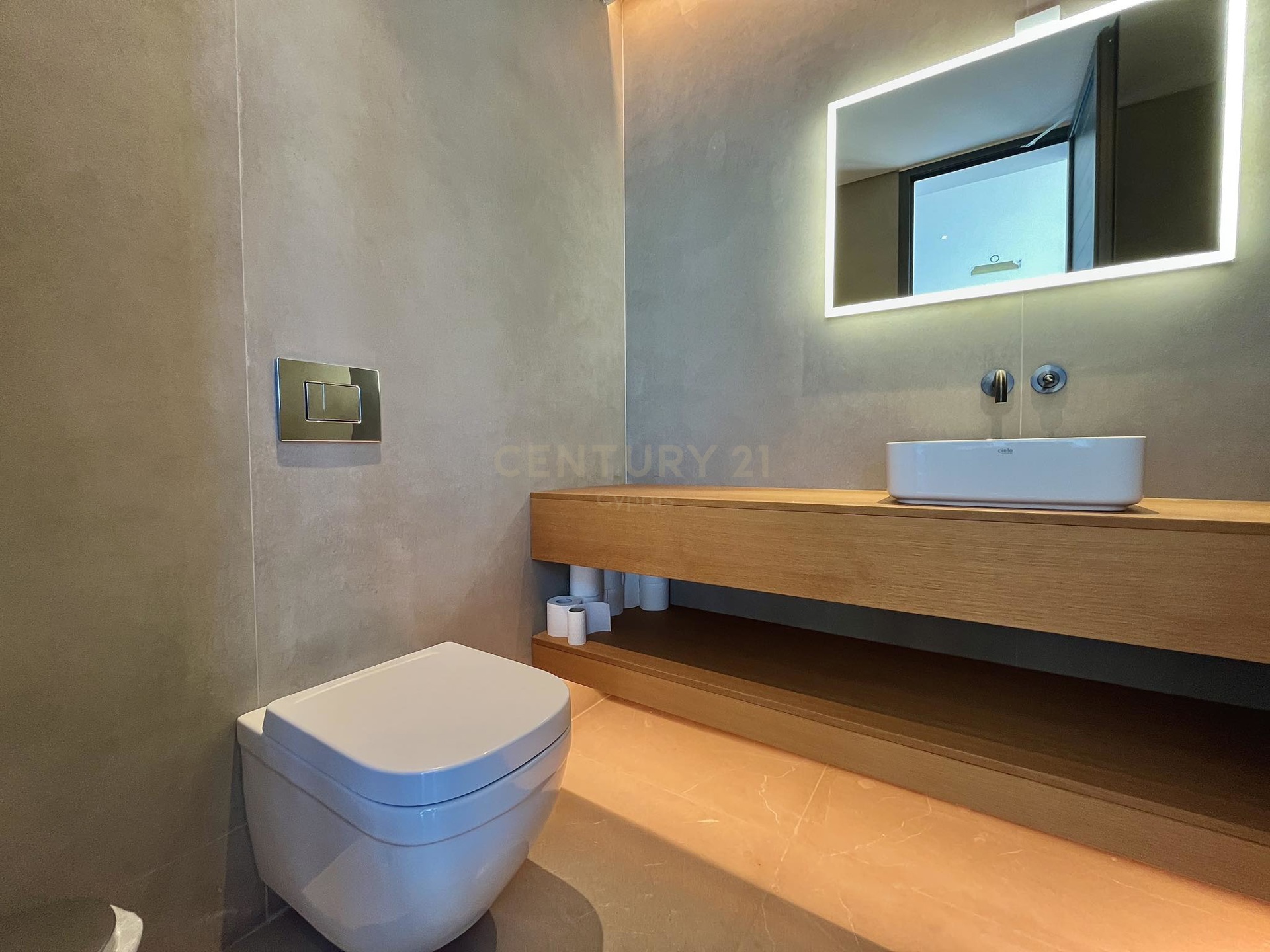 Agios Tychonas, Chypre