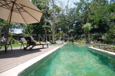 Primero de mayo 56, Comala, Colima 28450, México