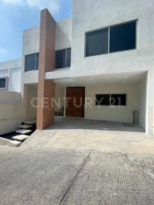 PRIVADA ORQUIDEA LT3 101, Cuernavaca, 모렐로스 62343, 멕시코