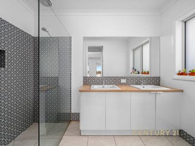 87 Zeil circuit, Thurgoona, NSW 2640, Australia