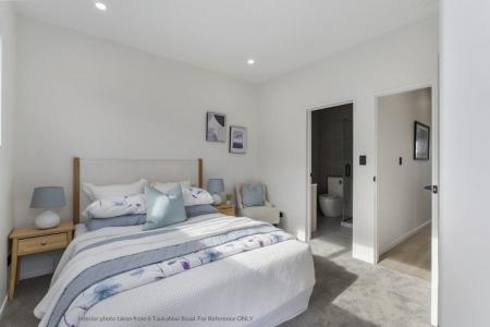 10 TAUKAHIWI ROAD, Pukekohe, Auckland 2120, New Zealand