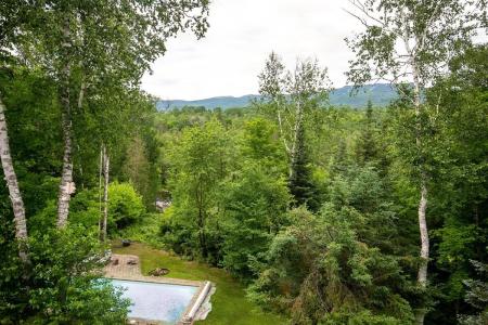 141 Ch. des Eaux-Vives, Mont-Tremblant, Quebec J8E 1R8, Canadá