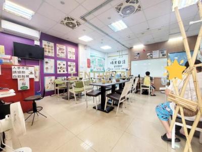 農權路三段, 이란, 이란 260, 대만