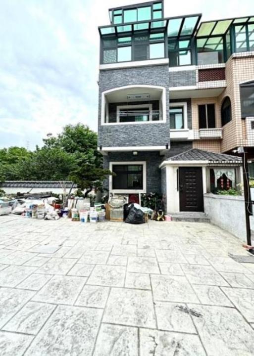 梅龍三街, 龍潭區, טאו - יואן העיר 325, טיוואן