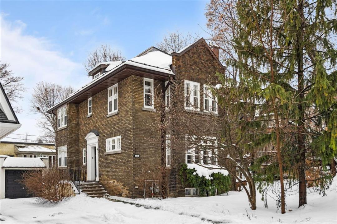 9 Av. Hudson, Westmount, Квебек H3Y 1Y6, Канада